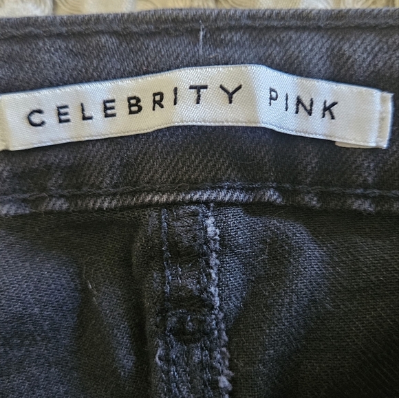 CELEBRITY PINK Exposed Button Mid Rise Jean Shorts In Washed Black. Size 28 NWT - Picture 12 of 12